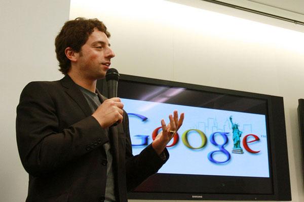 Ông chủ Google chỉ mê "cây nhà lá vườn" Google+
