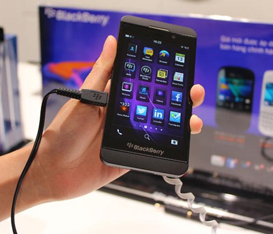 BlackBerry đối mặt cuộc chiến "trụ hạng"