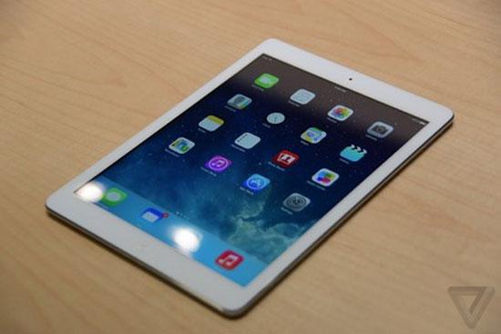 Apple đã làm gì để "vát mỏng" iPad Air?
